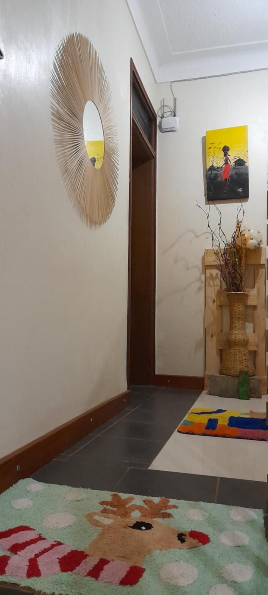 Aivilo Home Entebbe Buitenkant foto